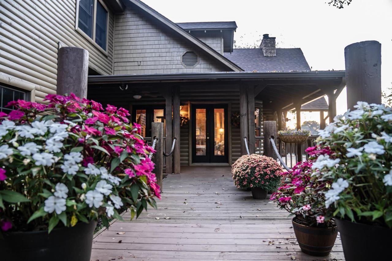 River Wellness Lodge Kingston Extérieur photo